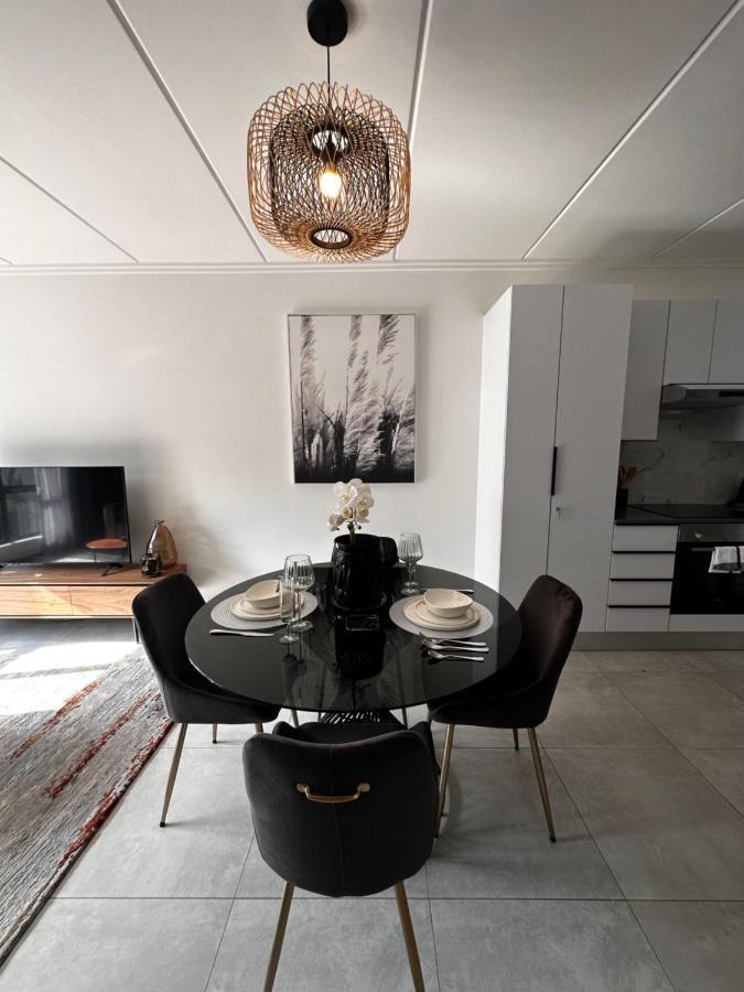 Stylish Executive Apartment With Power Backup Johannesburg Exterior foto