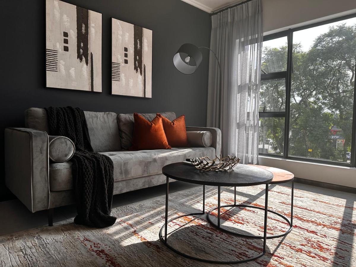 Stylish Executive Apartment With Power Backup Johannesburg Exterior foto